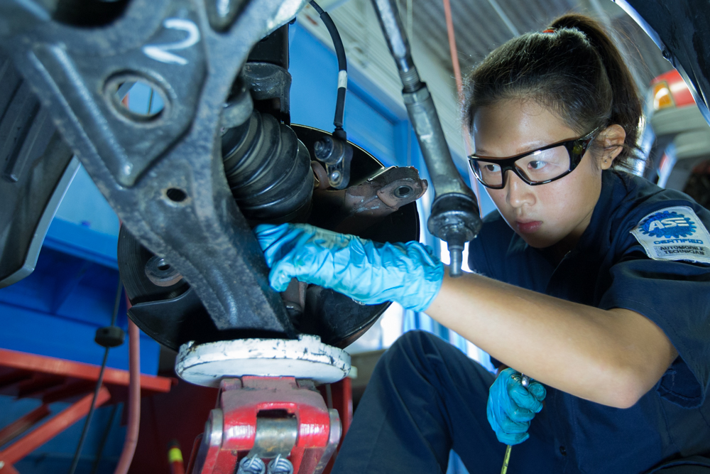 Skills Necessary For Achievement In Automotive Technology List Four Careers In The Automotive Repair Industry